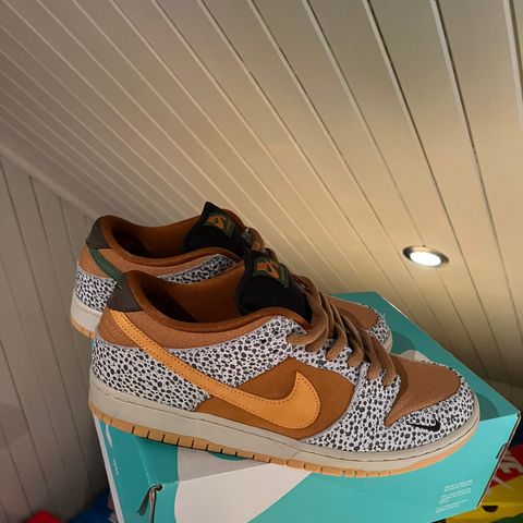 Nike SB dunk low Safari