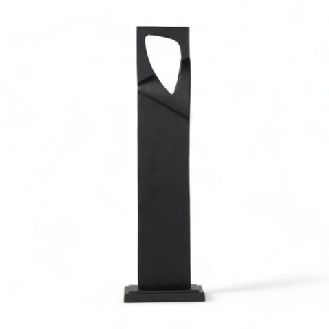 Helt nytt | Dane skulptur i svart aluminium - h63