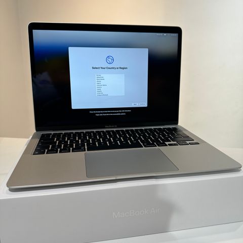 MacBook Air 13" M1 - 256GB - 8GB - Silver - Utstillingsmodell