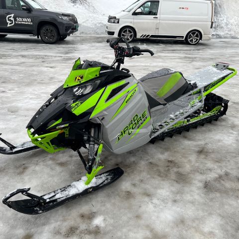 2018 Arctic Cat M8000 Hardcore selges i deler