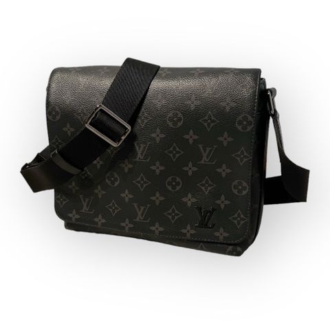 Louis Vuitton District Pm Messenger Bag