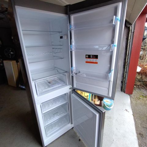 Kjøleskap med frys / kombiskap