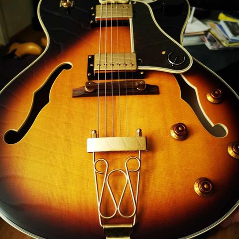 Epiphone Joe Pass Emperor II VS