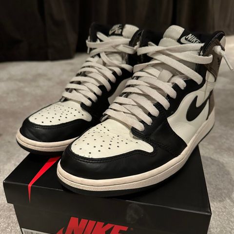 Nike Jordan 1 Dark Mocha str 42