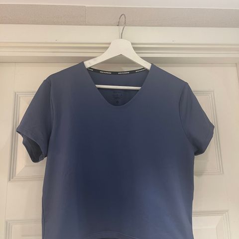 Nydelig blå Nike running dry fit t-skjorte