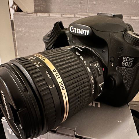 Canon speilrefleks 2 kamerahus og 4 objektiver