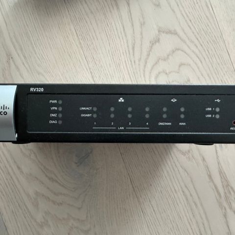 cisco rv320 dual gigabit wan vpn router