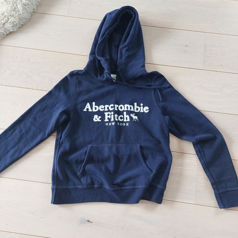 Abercrombie & Fitch hettegenser