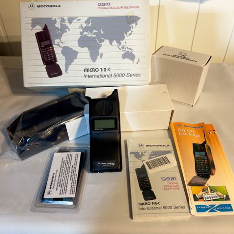 Motorola Micro Tac 5200 Ny i Eske ( samlerobjekt)