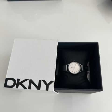 DKNY klokker