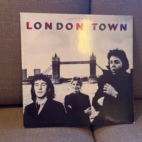 Wings  – London Town