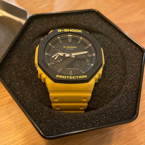 Casio G-SHOCK Classic GA-B2100C