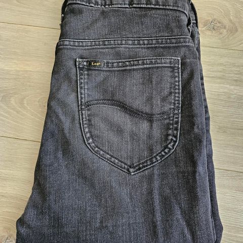 Lee Jeans