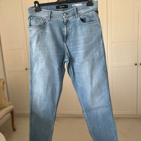 REPLAY herre jeans / 33 x 32 / halv pris