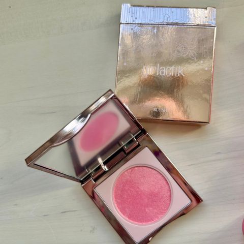 Pink blush! Ubrukt