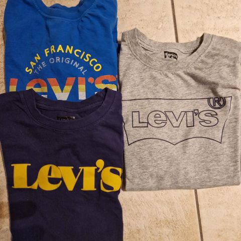 Levis gensere