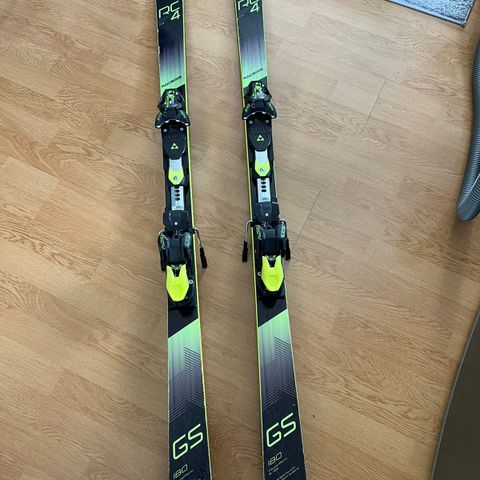 Fisher RC4 World Cup ski