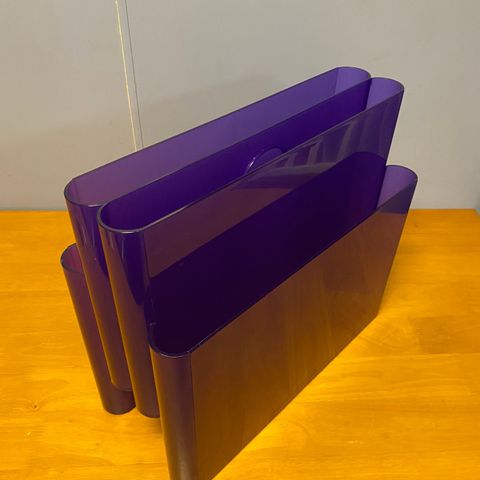 Kartell magasinholder