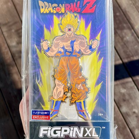 FiGPiN XL: Dragon Ball Z - Super Saiyan Goku #X3  (FUNimation Exclusive)