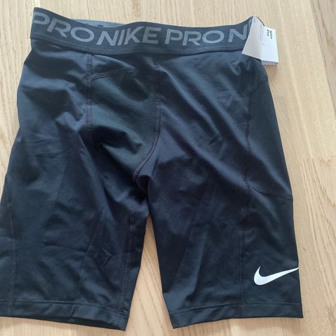 Nike pro shorts,ny