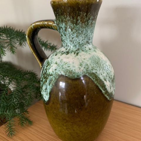 Tysk keramikk vase fra Bay