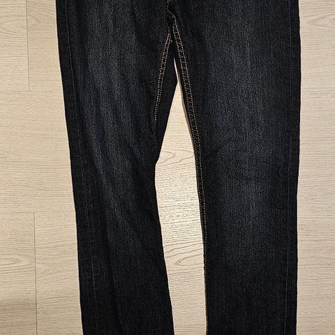 Lindex jeans str 38