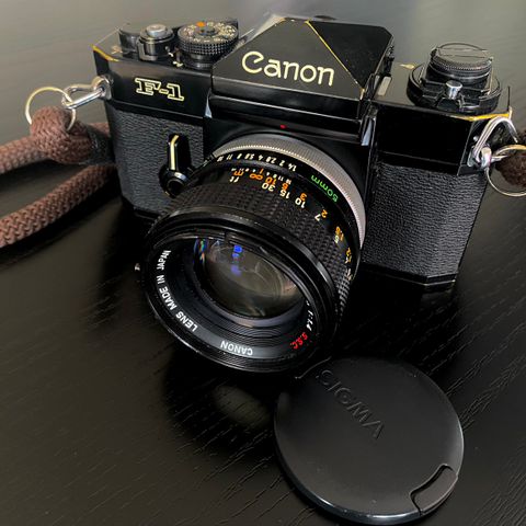 Canon F-1 m/50mm objektiv, selges! (NY PRIS!)
