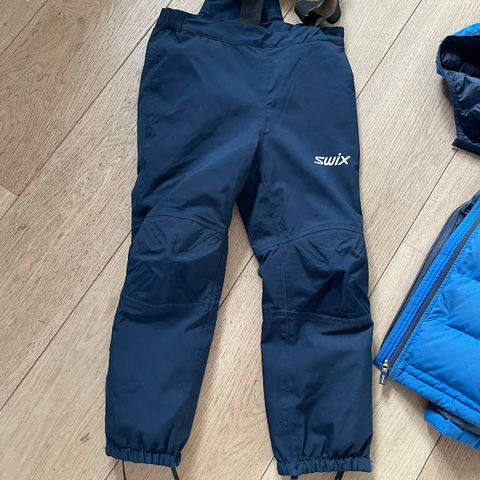 swix bukse padded / vattert  perfekt til ski / vinter / overtrekk str 116