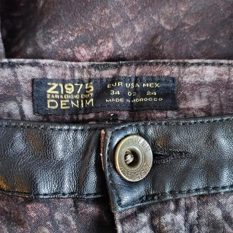 Tøff Zara Z1975 denim dame bukse.  Str. 34