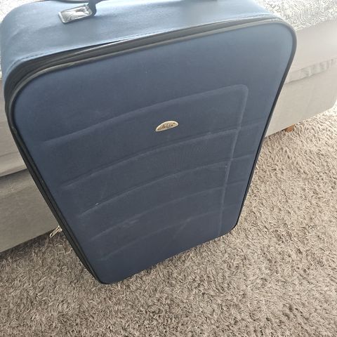 Lite brukt koffert