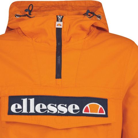 Ellesse anorakk i retro stil