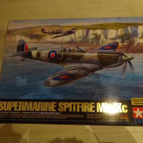 Tamiya Spitfire, 1/32 skala