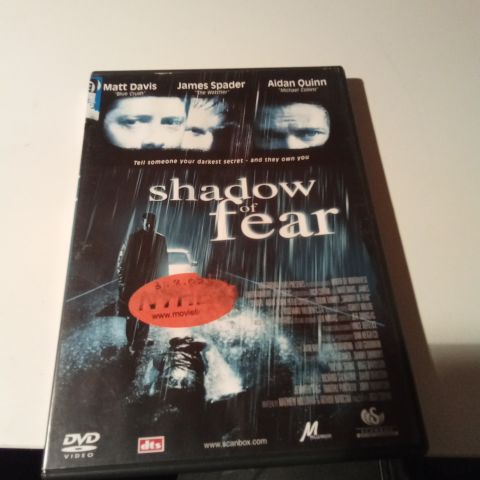 Shadow of Fear.  Norsk tekst