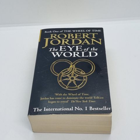 The eye of the world - Robert Jordan