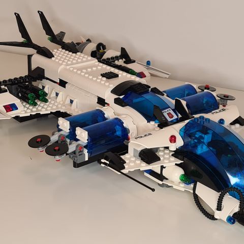Lego-sett 5974 Galactic Enforcer selges rimelig