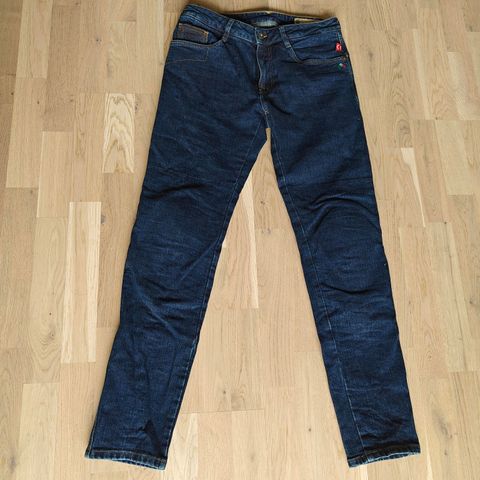 Alpinstars jeans med knebeskyttere str31