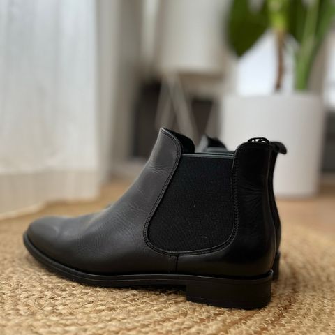 Svarte chelsea boots str 40