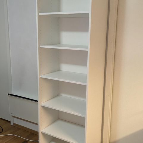 Nesten helt nytt "Ikea Bestå" bokhylle/skap - hvit - 60x40x202 cm