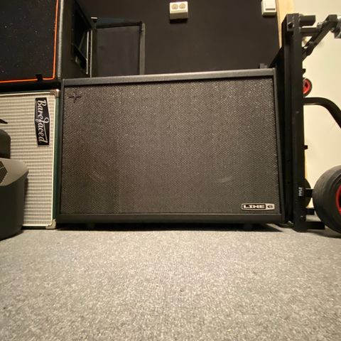 Line 6 Powercab 212 Plus