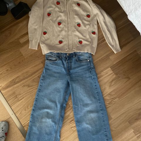 barn fliĩnk  genser plus jeans
