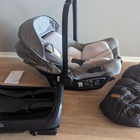 Bugaboo Turtle Air by Nuna med isofix base og vinterpose