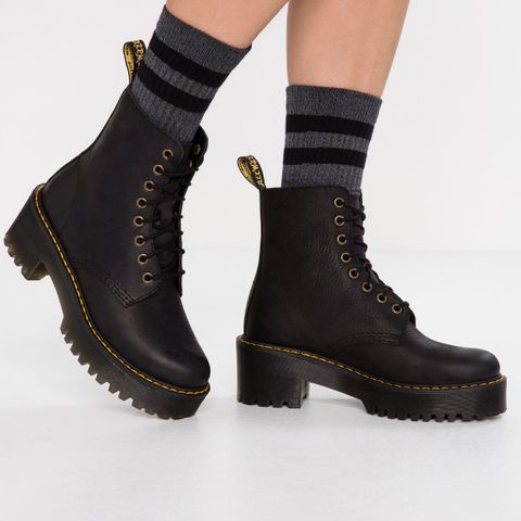 Dr. Martens Shriver Hi snøreboots i str. 36 / Ubrukte