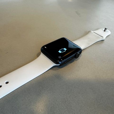 Apple Watch Series 1 - 42mm Aluminium selges