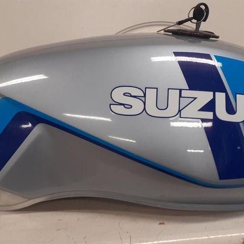 Suzuki tank