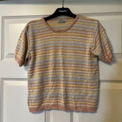 Vintage/retro topp i pastellfarger, strl M