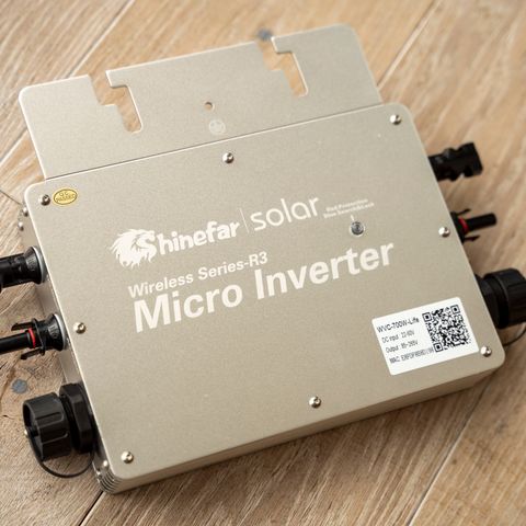 Mikroinverter til solcellepaneler 700 watt