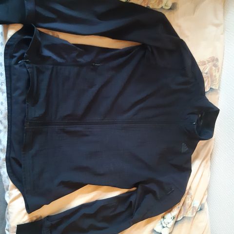 Adidas running jacket size M