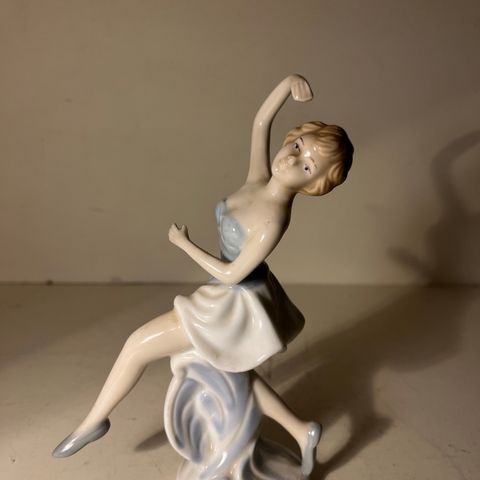 porselen balerina
