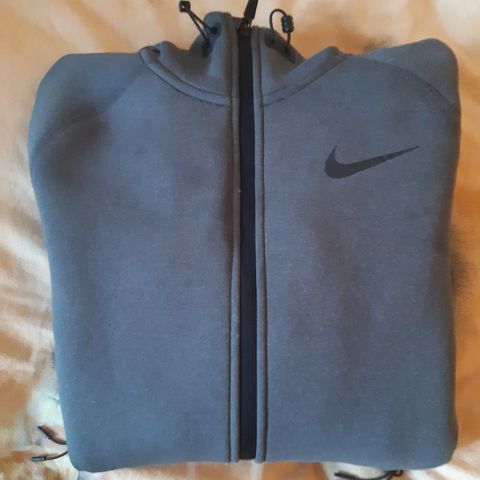 therma-fit nike jacket winter size M