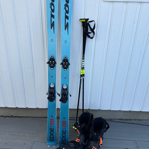 Stöckli EDGE 88 186 m/bindinger, Hoji Pro støvler, staver og skins - Fullpakke